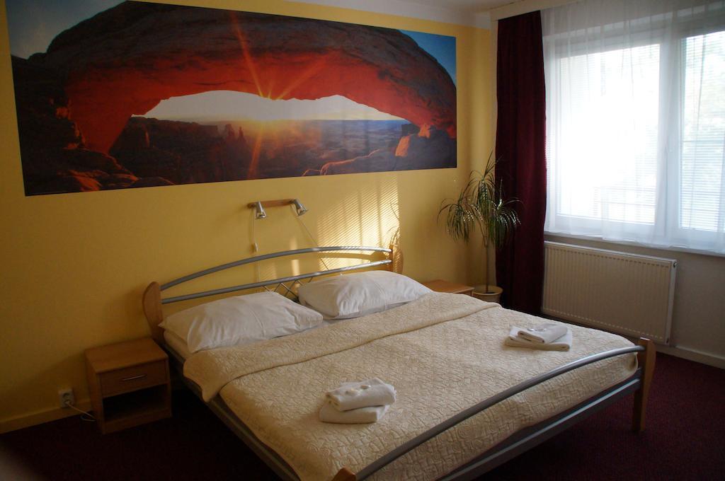 Hotel Krystal Hodonín 部屋 写真